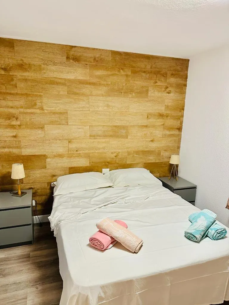 Aparthotel Apartamento Castle Harbour Los Cristianos  Spain
